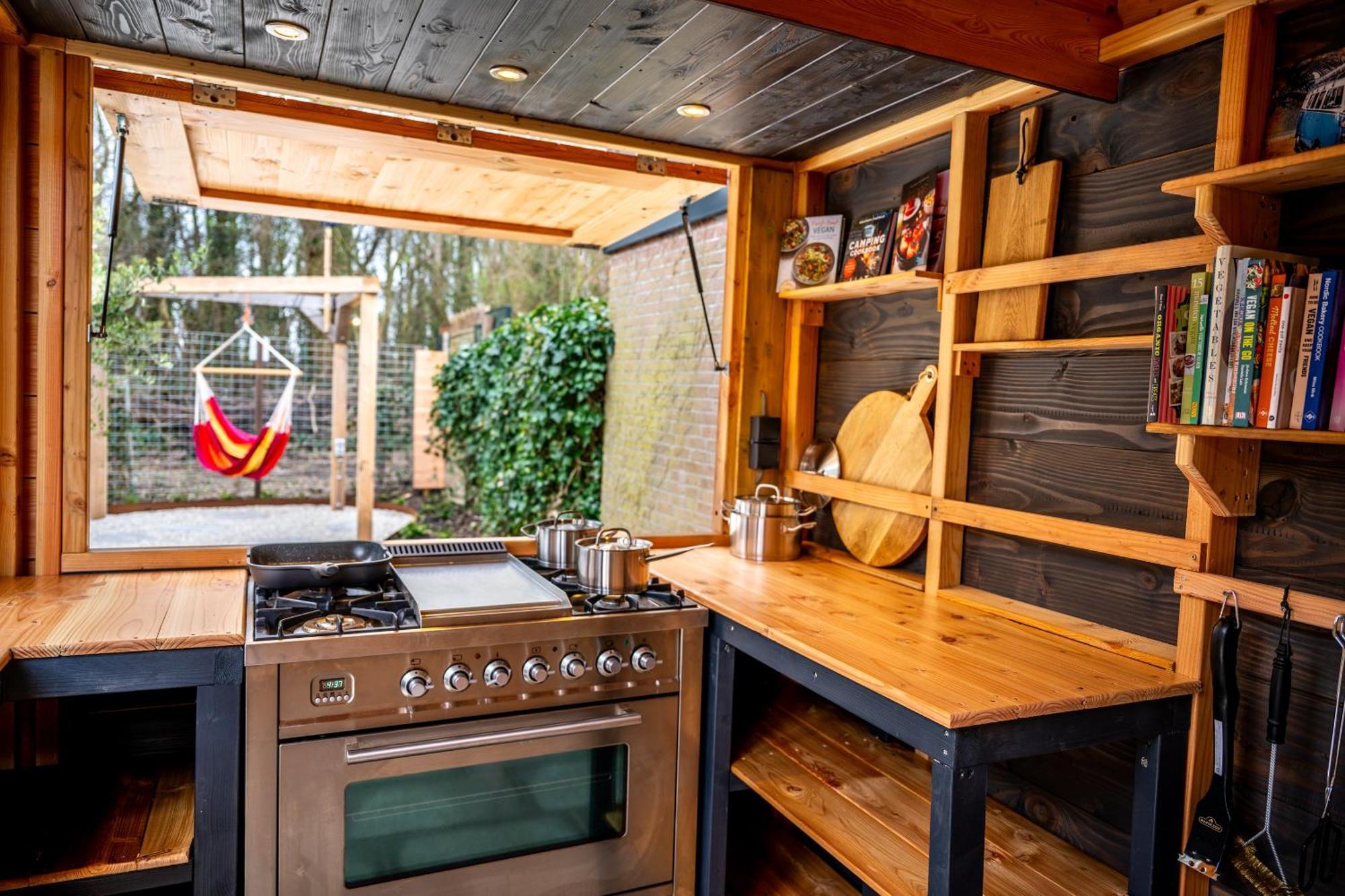 Kahakai Beach House - Unique Outdoor Kitchen - Next To Local Lake And 15 Min. The From Beach Noordwijkerhout Exteriér fotografie